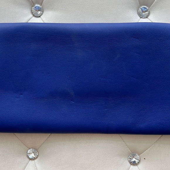 SOLD// Salvatore Ferragamo blue clutch - Picture 6 of 13